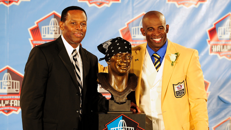 Illustration for article titled Ed Reed's Pro Football Hall Of Fame Bust Deserves Its Own Hall Of Fame